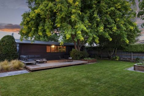 Photo of property in 86 Saint Martins Road, Saint Martins, Christchurch, 8022