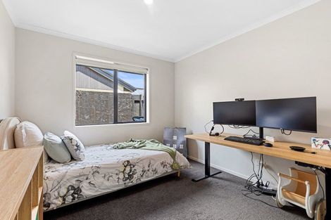 Photo of property in 32 Drabble Crescent, Papamoa Beach, Papamoa, 3118