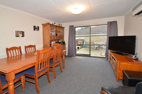 Photo of property in 92 Main South Road, Green Island, Dunedin, 9018