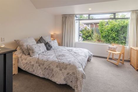 Photo of property in 2/290 Withells Road, Avonhead, Christchurch, 8042