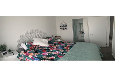 Photo of property in 5 Mettle Lane, Papakura, 2110