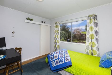 Photo of property in 23 Omaha Grove, Totara Park, Upper Hutt, 5018
