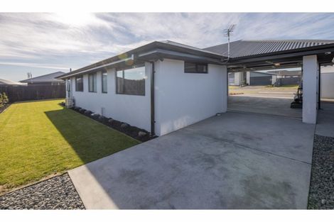Photo of property in 12 Wandle Street, Marshland, Christchurch, 8083