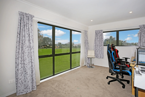 Photo of property in 112a Longford Park Drive, Takanini, 2112