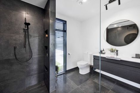 Photo of property in 450 Waitara Road, Huirangi, New Plymouth, 4373