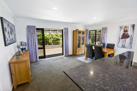 Photo of property in 39 Highgrove Place, Bethlehem, Tauranga, 3110