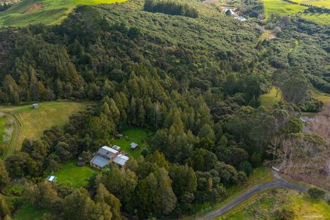 Photo of property in 16 Jack Barry Road, Waitoki, Albany, 0794