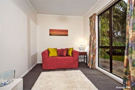 Photo of property in 6 Shiloh Way, Greenhithe, Auckland, 0632