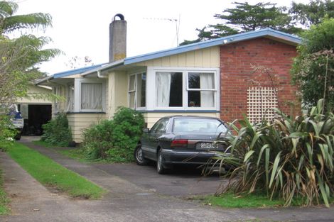 Photo of property in 10 Knox Road, Swanson, Auckland, 0612