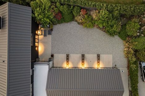 Photo of property in 8 Pendeen Crescent, Jacks Point, Queenstown, 9371