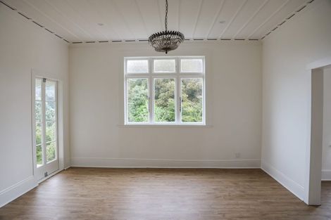 Photo of property in 204 Cape Rodney Road, Leigh, 0985