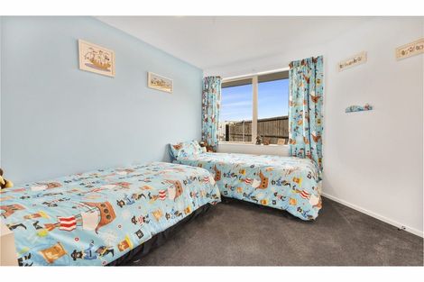 Photo of property in 32 Sutherland Drive, Kaiapoi, 7630