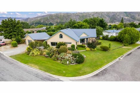 Photo of property in 24 Whitby Street, Clyde, 9330