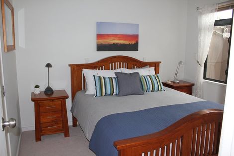 Photo of property in 2b/4 Fleet Street, Devonport, Auckland, 0624