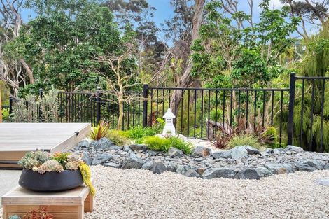 Photo of property in 14 Sauterne Road, Kumeu, 0810