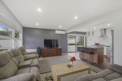 Photo of property in 1 Kingsway Crescent, Forest Lake, Hamilton, 3200