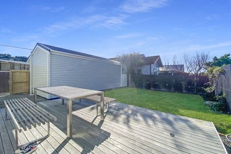 Photo of property in 81 Endeavour Street, Lyall Bay, Wellington, 6022