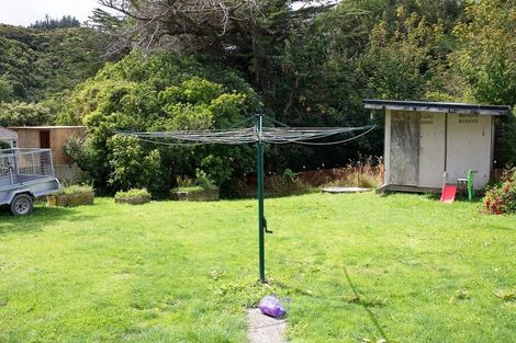 Photo of property in 3 Sunny Grove, Wainuiomata, Lower Hutt, 5014