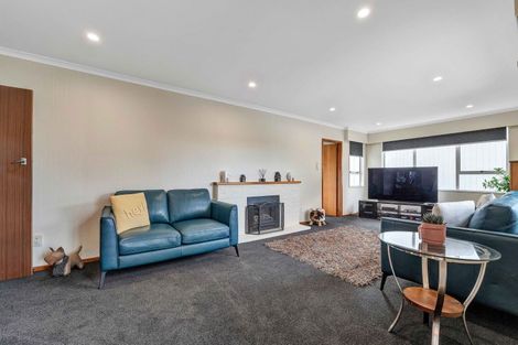 Photo of property in 377 Mangorei Road, Merrilands, New Plymouth, 4312