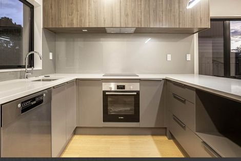 Photo of property in 3/36 Edmonton Road, Henderson, Auckland, 0612