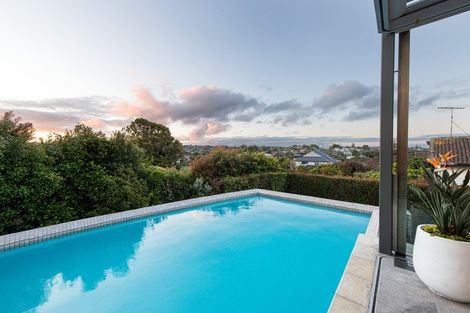 Photo of property in 3a Kowhai Road, Mairangi Bay, Auckland, 0630