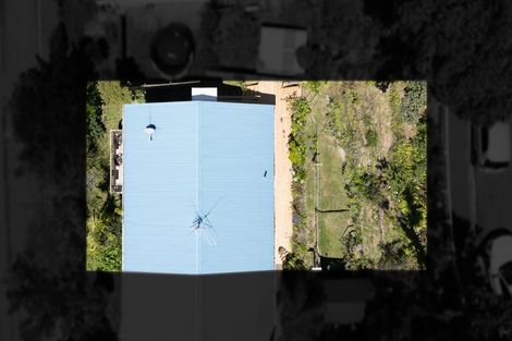 Photo of property in 2/14 Doris Gordon Crescent, Crofton Downs, Wellington, 6035