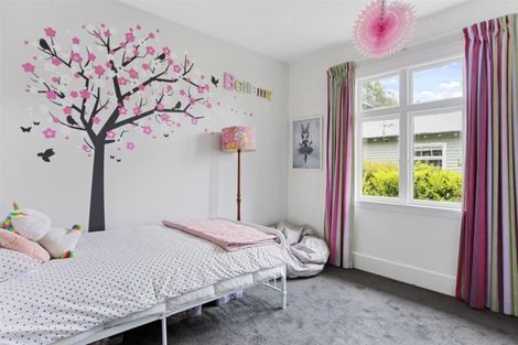 Photo of property in 16 Perry Street, Papanui, Christchurch, 8053