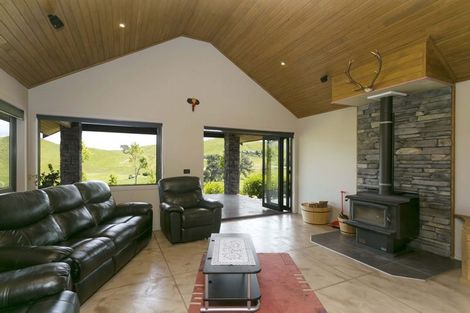 Photo of property in 5 Hitiri Road, Kinloch, Taupo, 3377