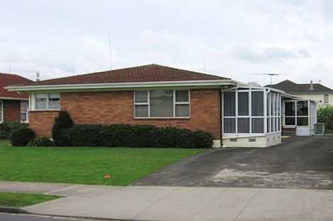 Photo of property in 1/7 Ti Rakau Drive, Pakuranga, Auckland, 2010