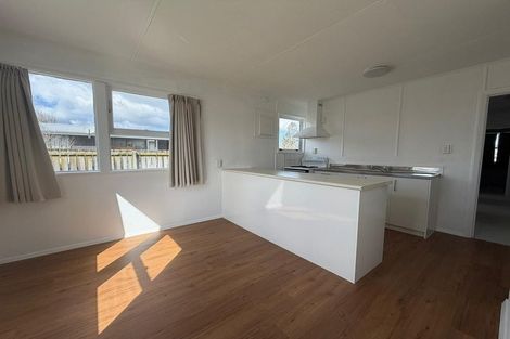 Photo of property in 76 Cambridge Terrace, Papatoetoe, Auckland, 2025