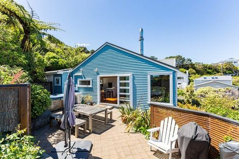 Photo of property in 33a Nevay Road, Miramar, Wellington, 6022