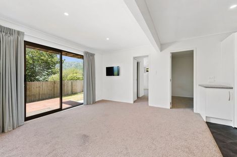 Photo of property in 43 August Street, Stokes Valley, Lower Hutt, 5019