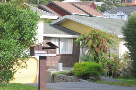 Photo of property in 90 Larsen Crescent, Tawa, Wellington, 5028