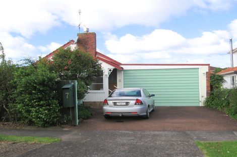 Photo of property in 7 Tamaki Bay Drive, Pakuranga, Auckland, 2010
