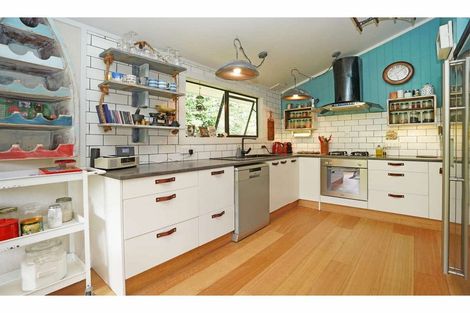 Photo of property in 82 Rangitane Loop Road, Kerikeri, 0294