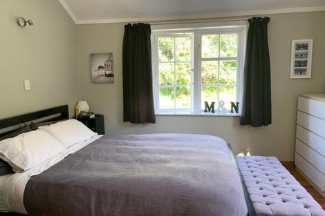 Photo of property in 42 Sunshine Avenue, Karori, Wellington, 6012