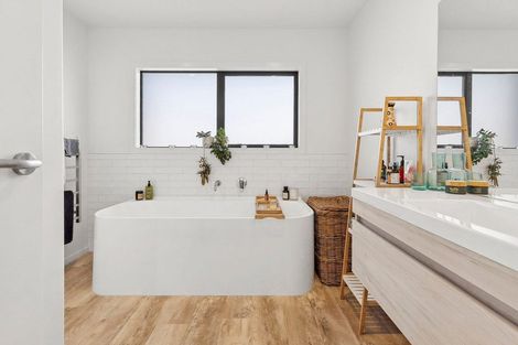 Photo of property in 19 Waddell Street, Lake Hawea, 9382