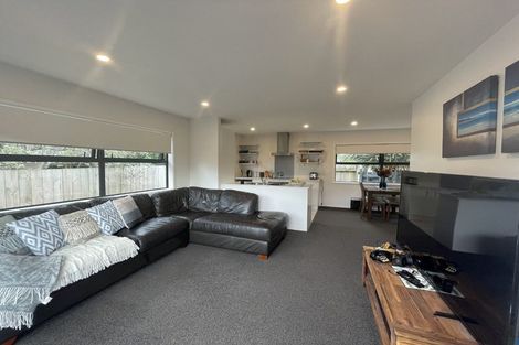 Photo of property in 16 Challinor Street, Pakuranga, Auckland, 2010