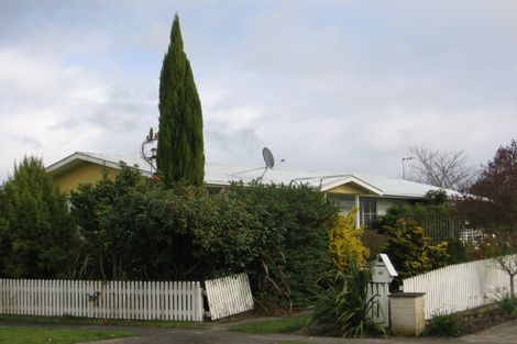 Photo of property in 10 Capri Place, Awapuni, Palmerston North, 4412