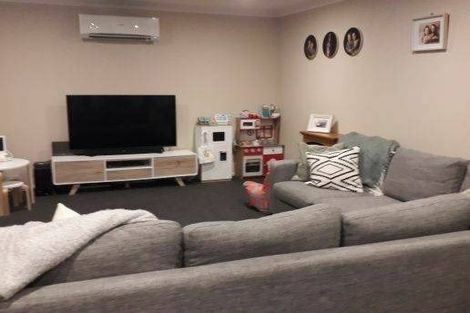 Photo of property in 20a Granville Street, Silverstream, Upper Hutt, 5019