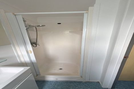 Photo of property in 341 Upper Harbour Drive, Greenhithe, Auckland, 0632