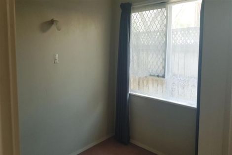 Photo of property in 3/16 Northall Road, New Lynn, Auckland, 0600