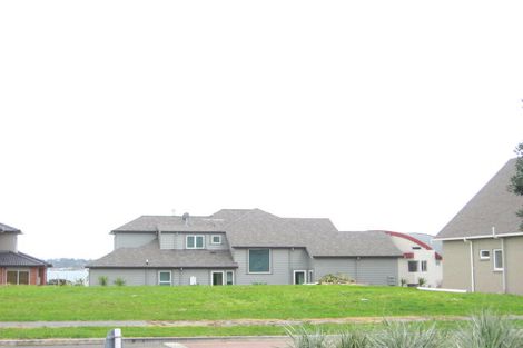 Photo of property in 15 Compass Way, Half Moon Bay, Auckland, 2012