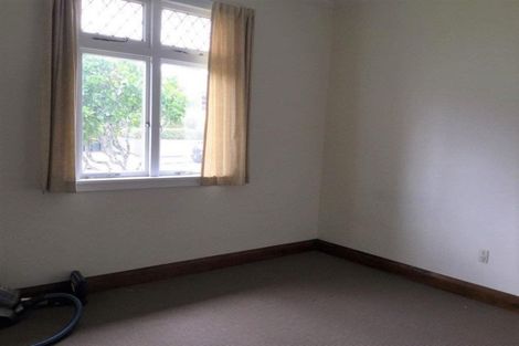 Photo of property in 14 Mangorei Road, Strandon, New Plymouth, 4312