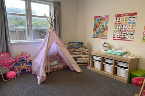 Photo of property in 35 The Esplanade, Raumati South, Paraparaumu, 5032