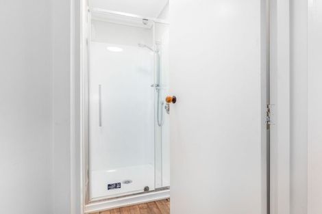 Photo of property in 12 Hollis Road, Paraparaumu Beach, Paraparaumu, 5032