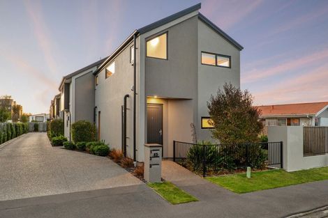 Photo of property in 1/45 Division Street, Riccarton, Christchurch, 8041