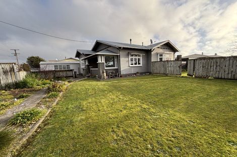 Photo of property in 608 Queen Street East, Levin, 5510