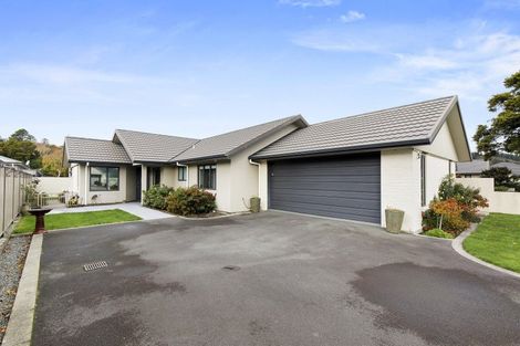 Photo of property in 5 Vernon Grove, Brown Owl, Upper Hutt, 5018