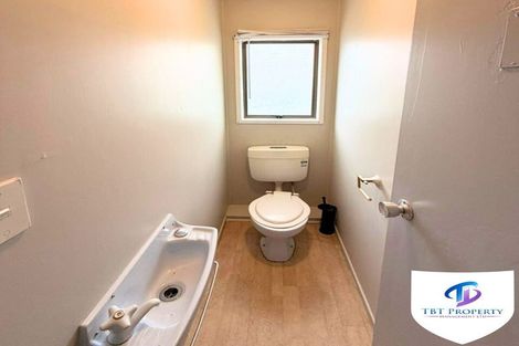 Photo of property in 8 Le Havre Place, Takanini, 2112